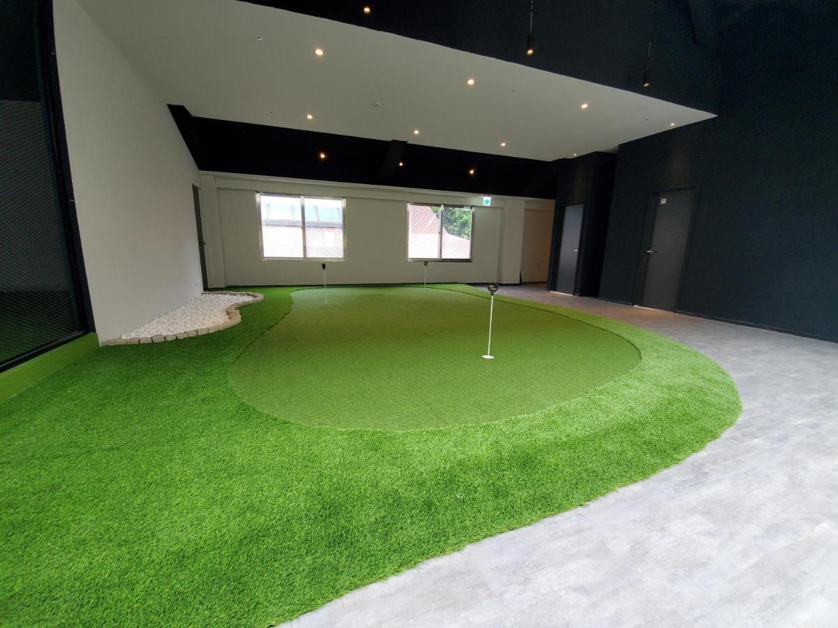 Parkview Hotels & Resorts Città di Hualien Esterno foto Indoor putting green