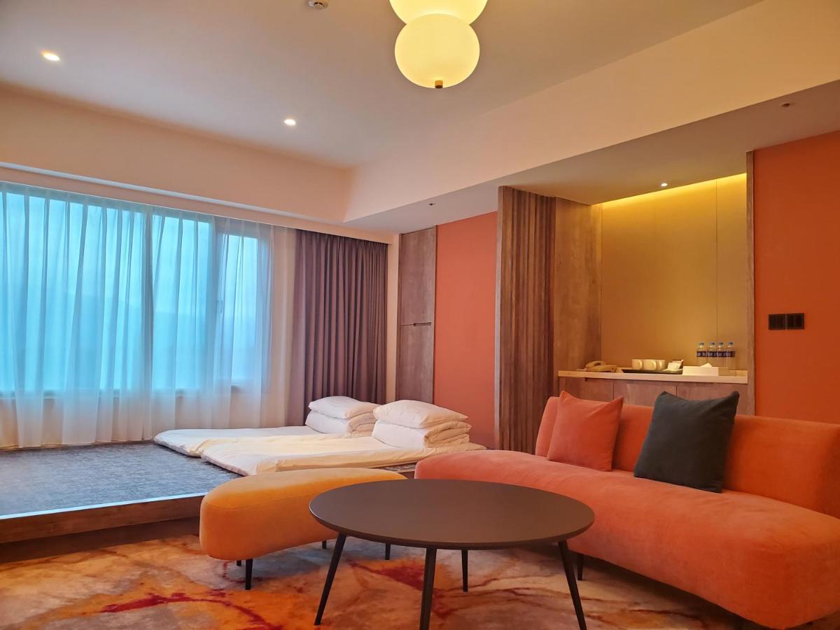 Parkview Hotels & Resorts Città di Hualien Esterno foto A room at the hotel